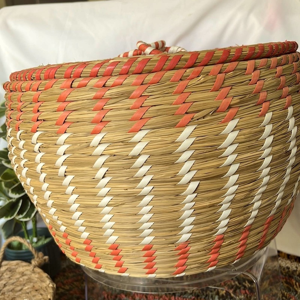 Grass Basket with lid Large